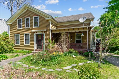 48 Highview Ave, Hope Valley, RI, 02832-1705 | Card Image