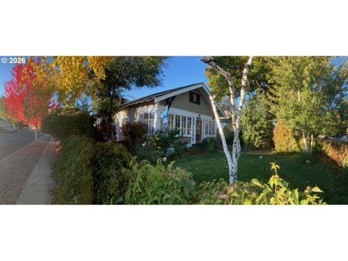 1605 Valley Ave, Baker City, OR, 97814-2733 | Card Image