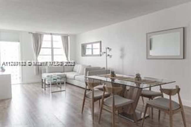 APT-1216 - 19370 Collins Ave, Condo with 3 bedrooms, 2 bathrooms and null parking in Sunny Isles Beach FL | Image 6