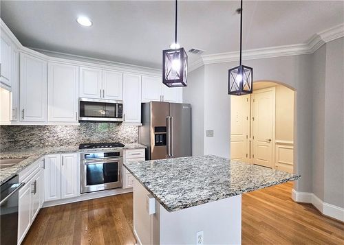 apt-3308-2300 Peachford Rd, Dunwoody, GA, 30338-7148 | Card Image