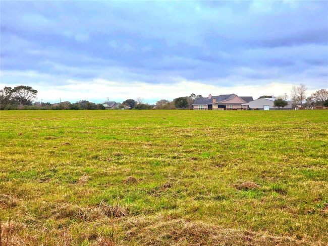 808 Chuckwagon Trl, Home with 0 bedrooms, 0 bathrooms and null parking in Angleton TX | Image 10