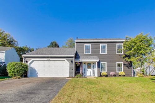 2S030 Essex Ln, Warrenville, IL, 60555-1003 | Card Image