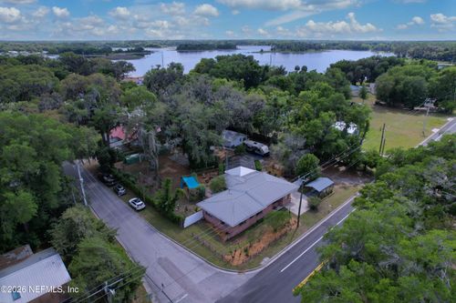 601 Vernon Ave, Crescent City, FL, 32112-2137 | Card Image