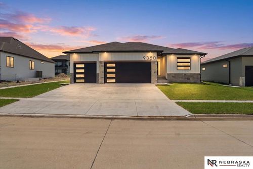9350 S 86th St, Lincoln, NE, 68516-9517 | Card Image