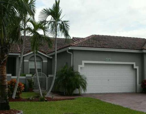 5-2401 E Aragon Blvd, Sunrise, FL, 33313-8049 | Card Image
