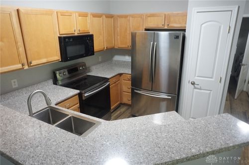 2636 Harding Ct, Beavercreek, OH, 45431-2289 | Card Image