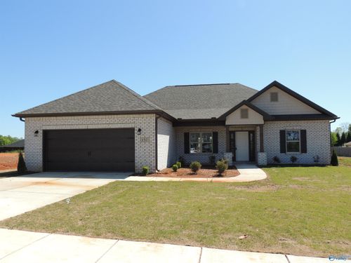 137 Khaki Ridge Dr, Hazel Green, AL, 35750-8787 | Card Image