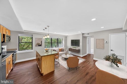 213-212 Oakwood St Se, WASHINGTON, DC, 20032-1755 | Card Image