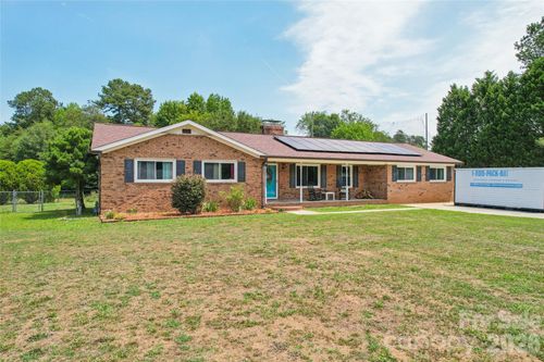 730 Hummingbird Cir, Salisbury, NC, 28146-2247 | Card Image