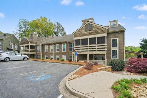 210 Riverview Dr Se, Marietta, GA, 30067-4864 | Card Image