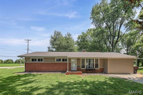 1204 E State Route 140, Greenville, IL, 62246-1394 | Card Image