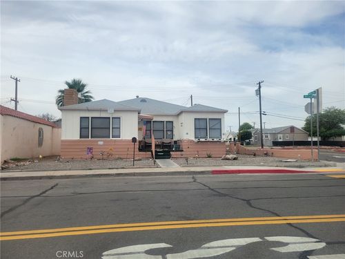 1719 Washington St, Needles, CA, 92363-2843 | Card Image