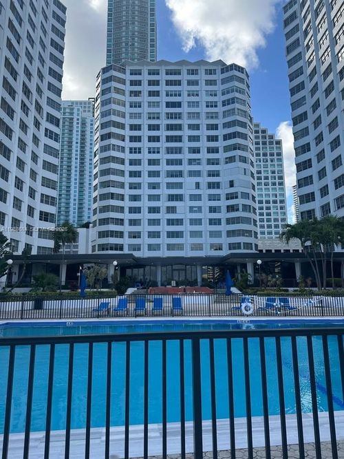 apt-342-825 Brickell Bay Dr, Miami, FL, 33131-2968 | Card Image