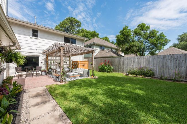 2802 Bernadette Ln, House other with 5 bedrooms, 4 bathrooms and 3 parking in Houston TX | Image 44