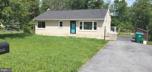 5028 Irene Dr, HARRISBURG, PA, 17112-2137 | Card Image