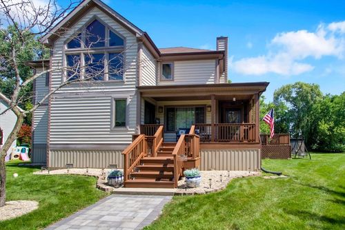 25138 W Lake Ave, Ingleside, IL, 60041-9522 | Card Image