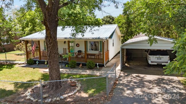 14674 Elkin Highway 268 None, House other with 3 bedrooms, 1 bathrooms and null parking in Ronda NC | Image 4