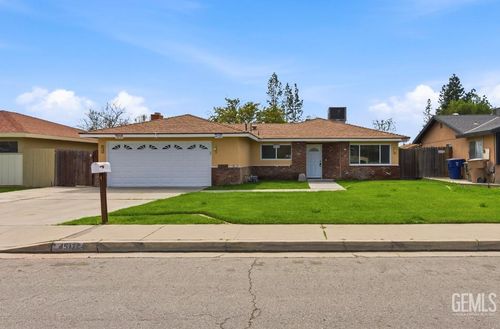 4517 Summer Side Ave, Bakersfield, CA, 93309 | Card Image
