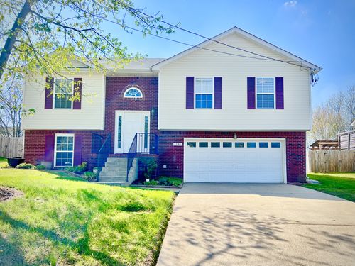 3398 Queensbury Rd, Clarksville, TN, 37042-4639 | Card Image