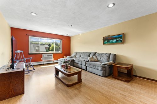 apt-8-1 Hallmark Gdns, Burlington, MA, 01803-3538 | Card Image