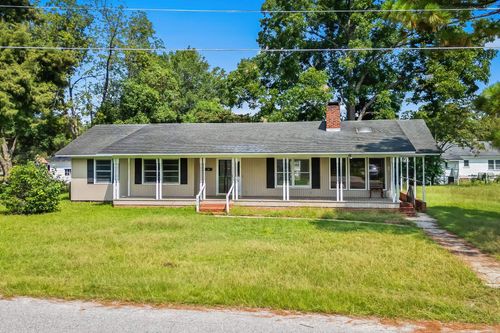 409 E Melrose St, Mullins, SC, 29574-3719 | Card Image