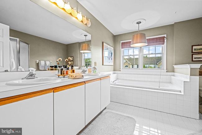 48 Sandhurst Dr, Townhouse with 3 bedrooms, 3 bathrooms and null parking in MOUNT LAUREL NJ | Image 29