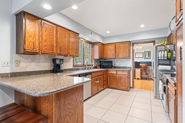 Kitchen | Image 8
