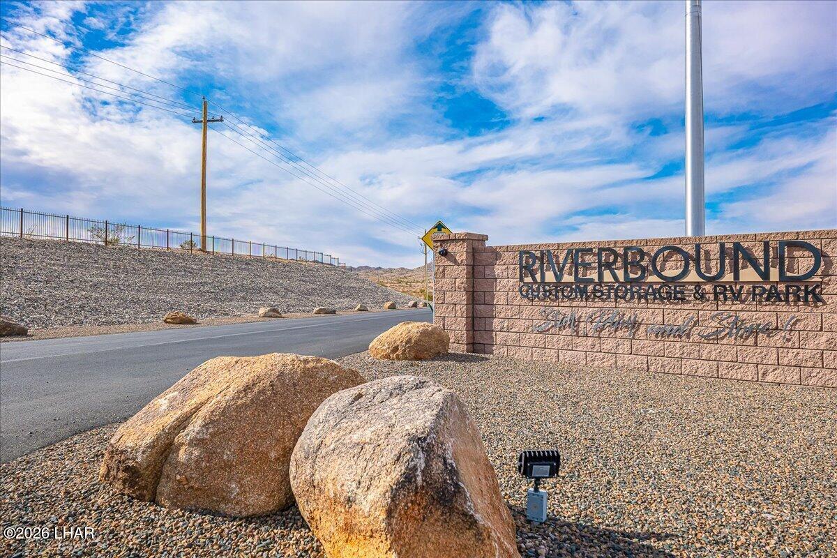 Commercial Sale in Lake Havasu City 4