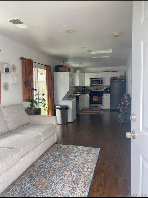 1623 Drexel Dr, Lemon Grove, CA, 91945-4423 | Card Image