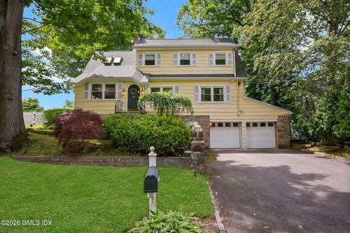 52 Center Dr, Old Greenwich, CT, 06870-1443 | Card Image