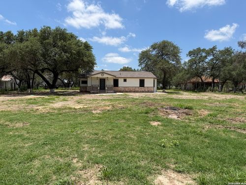 505 Nottingham Dr, Poteet, TX, 78065-5041 | Card Image