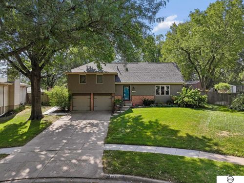 2321 Camelot Court, Lincoln, NE, 68512 | Card Image