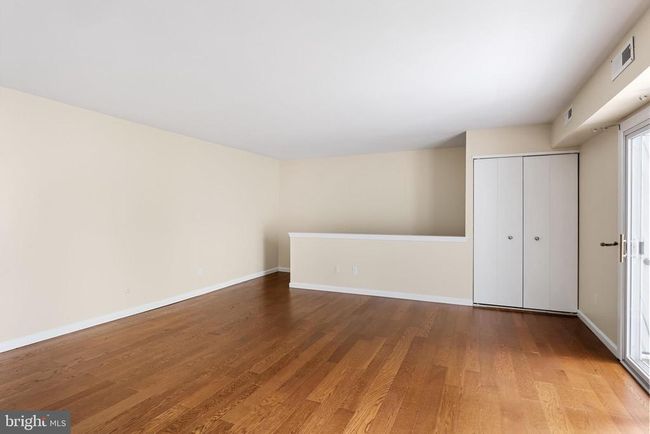 APT-4M7 - 275 Green St, Condo with 2 bedrooms, 1 bathrooms and null parking in BEVERLY NJ | Image 8