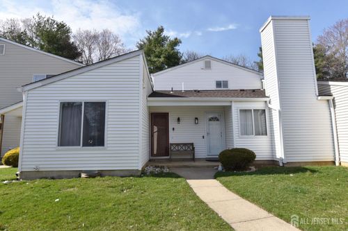 34 Woodmere Ct, Freehold, NJ, 07728-4017 | Card Image