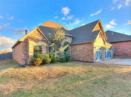 307 Summit Bend, Norman, OK, 73071 | Card Image