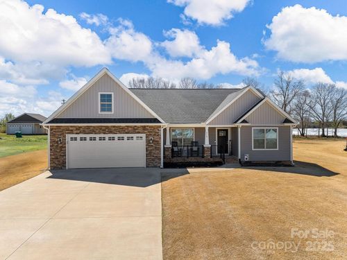 218 Little Man Dr, Boiling Springs, SC, 29316-5885 | Card Image