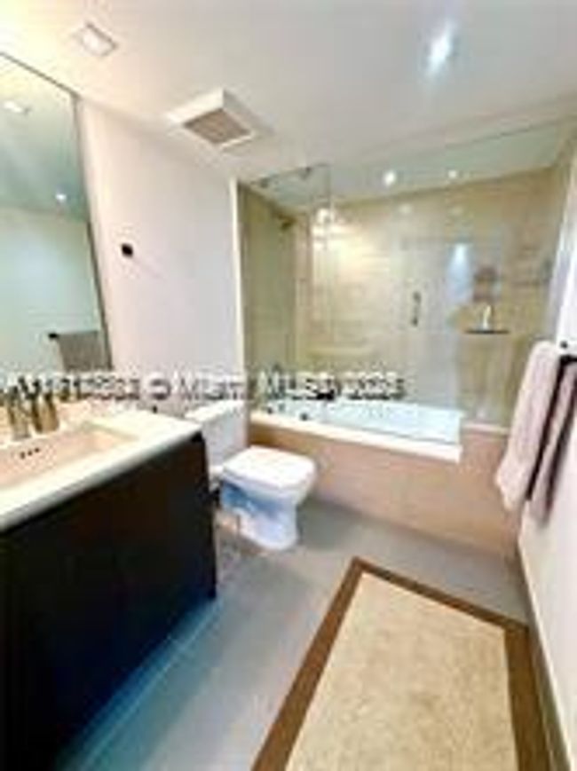 APT-304 - 6620 Indian Creek Dr, Condo with 1 bedrooms, 1 bathrooms and null parking in Miami Beach FL | Image 11