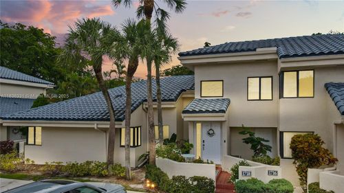1718 Nw 81st Way, Plantation, FL, 33322-5470 | Card Image