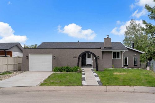 2930 Oakmoor Cres Sw, Calgary, AB, T2V3Z7 | Card Image