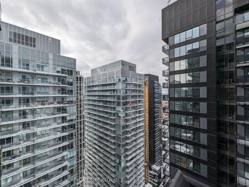 3406-127 Broadway Ave, Toronto, ON, M4P1V5 | Card Image