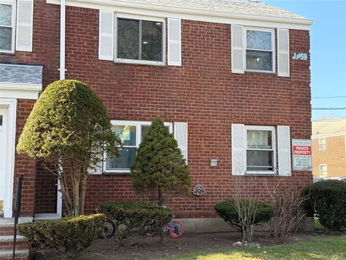 a-254-07 75th Ave, Glen Oaks, NY, 11004-1107 | Card Image