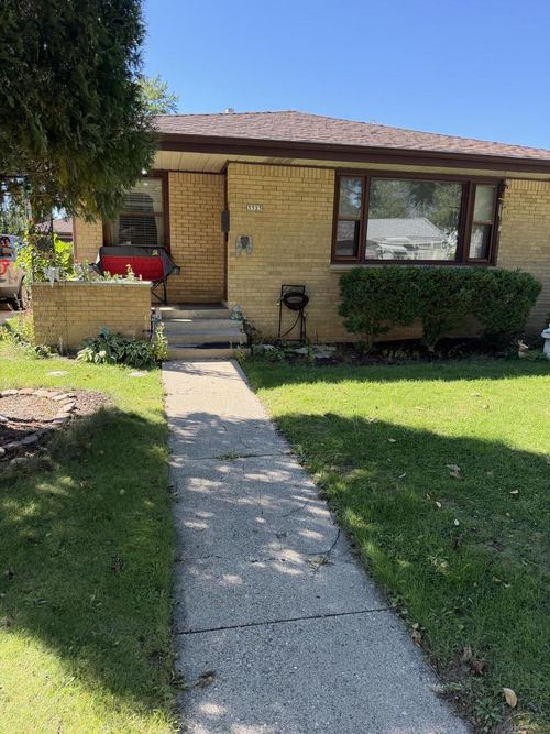3323 S 69th Street, Milwaukee, WI, 53219 | Card Image