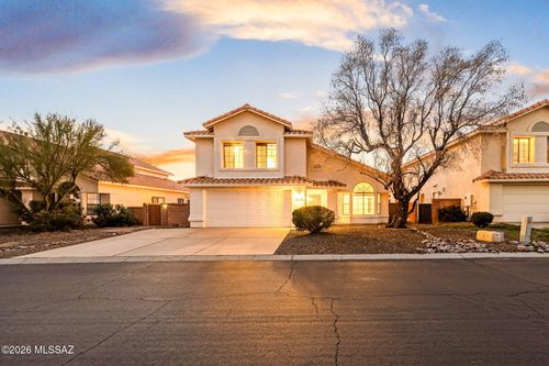 10317 N Mineral Spring Ln, Oro Valley, AZ, 85737-6959 | Card Image