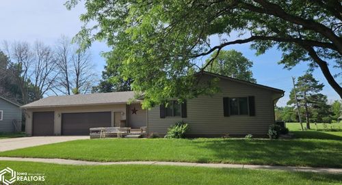 1332 Locust St, Webster City, IA, 50595-2653 | Card Image