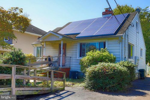 6 Highland St, Green Brook, NJ, 08812-2529 | Card Image