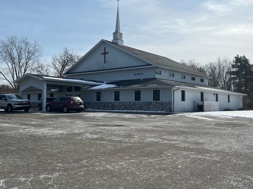 212 S Sherman St, Leslie, MI, 49251-9340 | Card Image