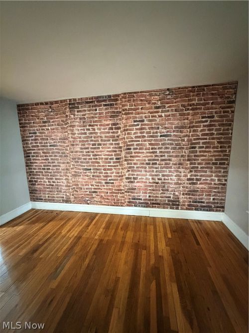 2-3489 W 105th St, Cleveland, OH, 44111-3738 | Card Image