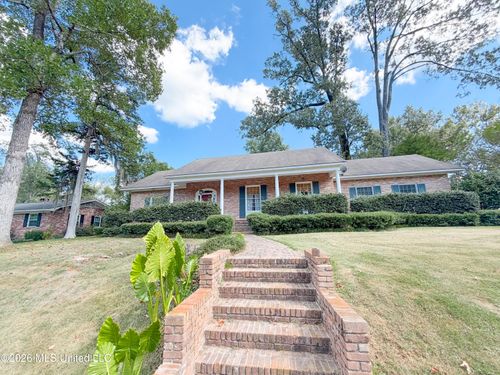 21 Oakhurst Dr, Natchez, MS, 39120-3705 | Card Image