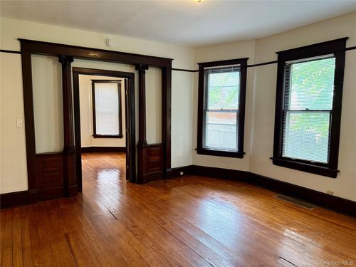 1-25 Dean Pl, Poughkeepsie, NY, 12601-4505 | Card Image