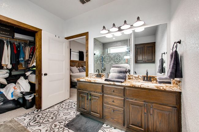 10408 E Midway Rd, House other with 4 bedrooms, 3 bathrooms and 4 parking in Big Spring TX | Image 33